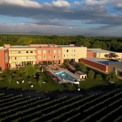 18f6b526-65c7-4405-9bc3-288bafe21040