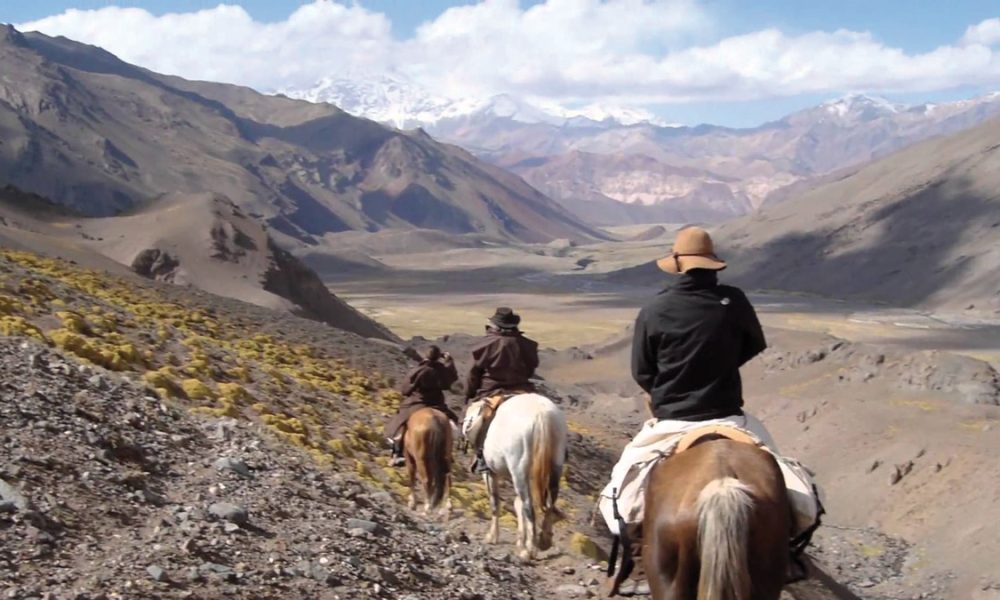 Cabalgata-Cruce-de-los-Andes