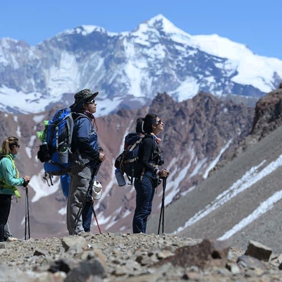 TREKKING